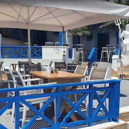 פויניקיון Meraki Beachfront מראה חיצוני תמונה