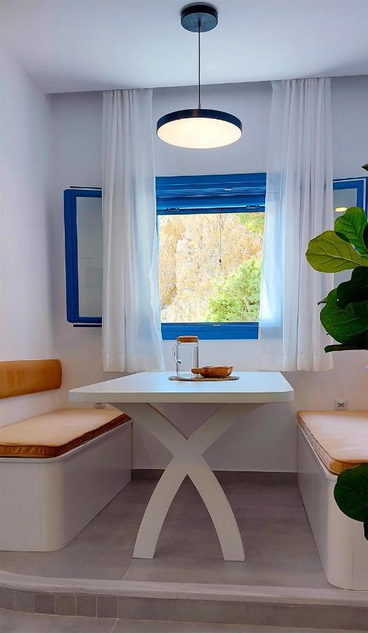פויניקיון Meraki Beachfront מראה חיצוני תמונה