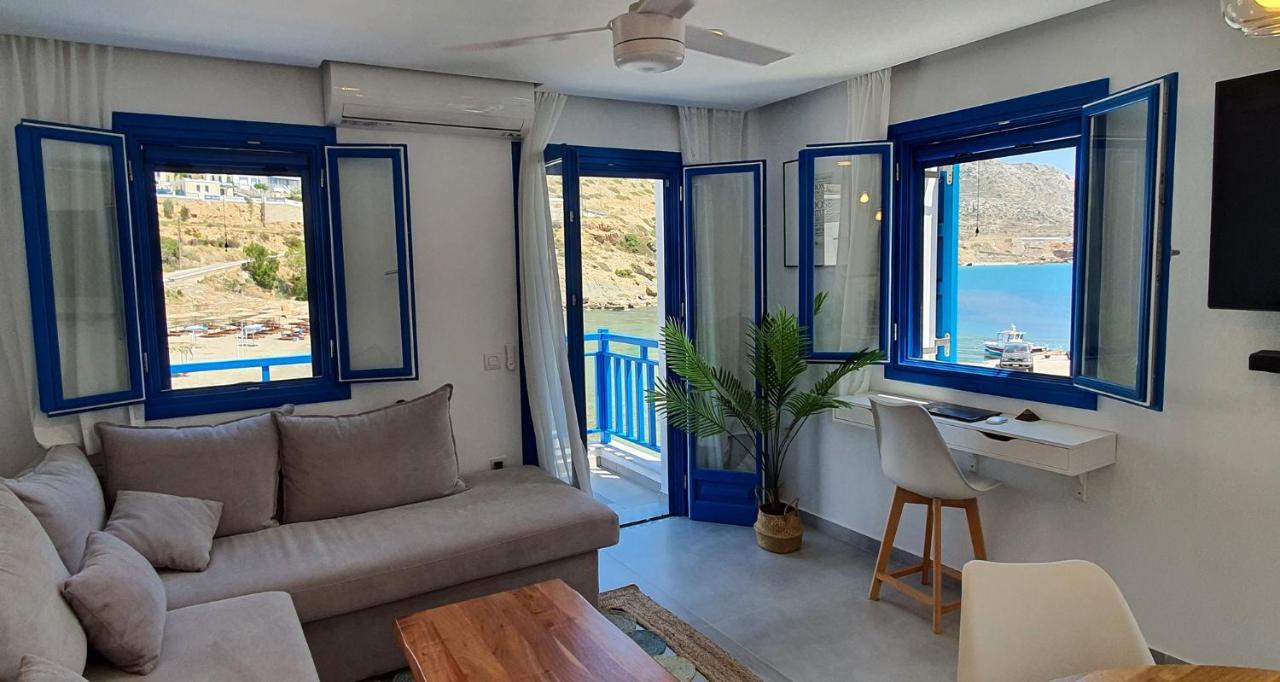 פויניקיון Meraki Beachfront מראה חיצוני תמונה