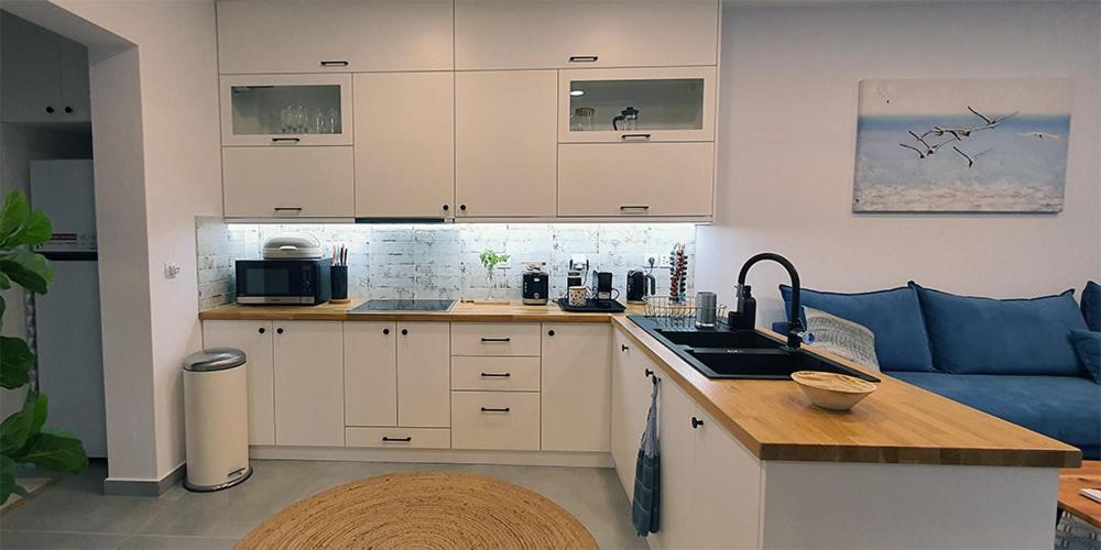 פויניקיון Meraki Beachfront מראה חיצוני תמונה